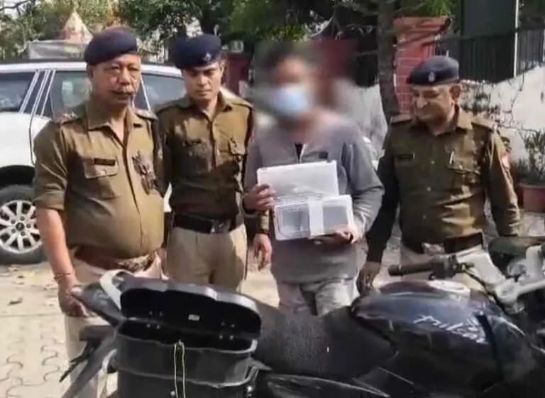 हल्द्वानी पुलिस की बड़ी कामयाबी: अंतर्राज्यीय शातिर चोर गिरफ्तार, चोरी की बाइक, मोबाइल और पिस्टल बरामद
